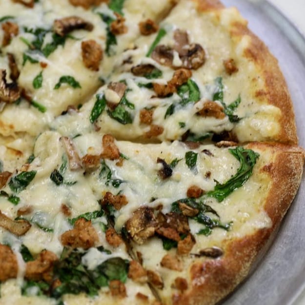 Chicken Alfredo Pizza (14").