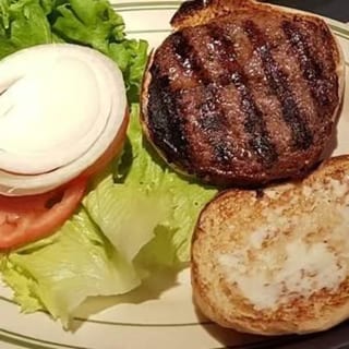 Jumbo Beef Burger (8oz)