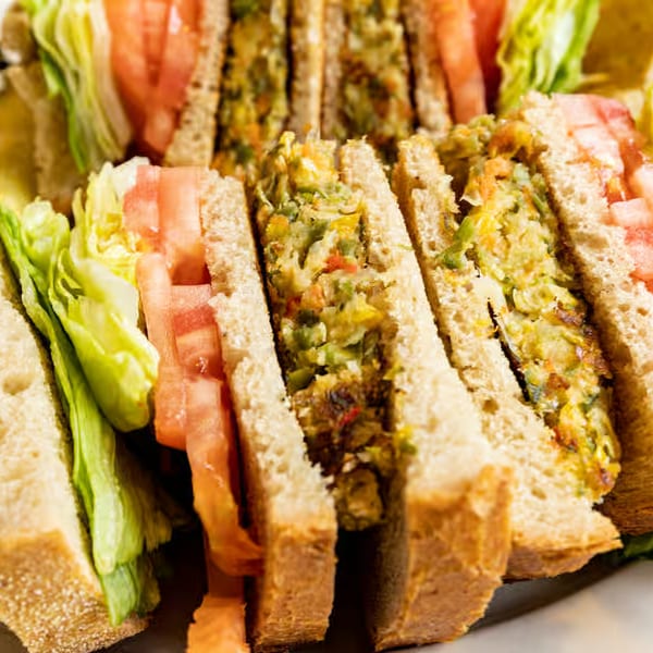 Veggie Burger Club (No Bacon).