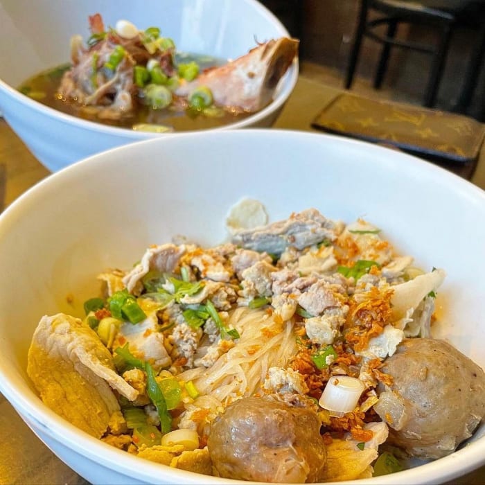 #2) Mo's Special Noodles.