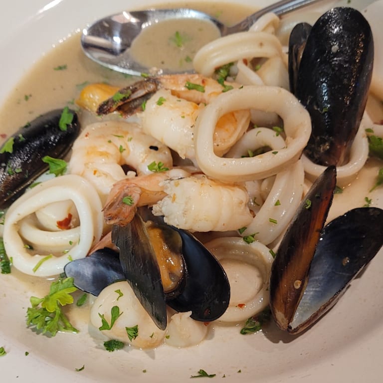 Delicious Pizza Options for Every Craving