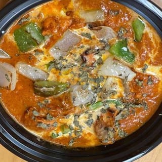 Chicken Tikka Masala ( Comes with Rice)