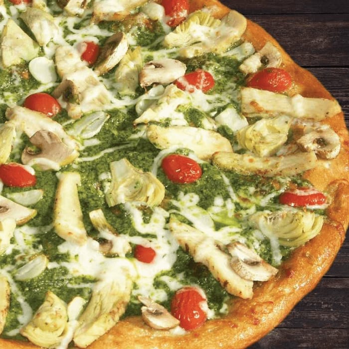 Pesto Chicken Pizza (Medium).