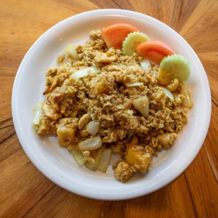 Pineapple Fried Rice with Cashew.