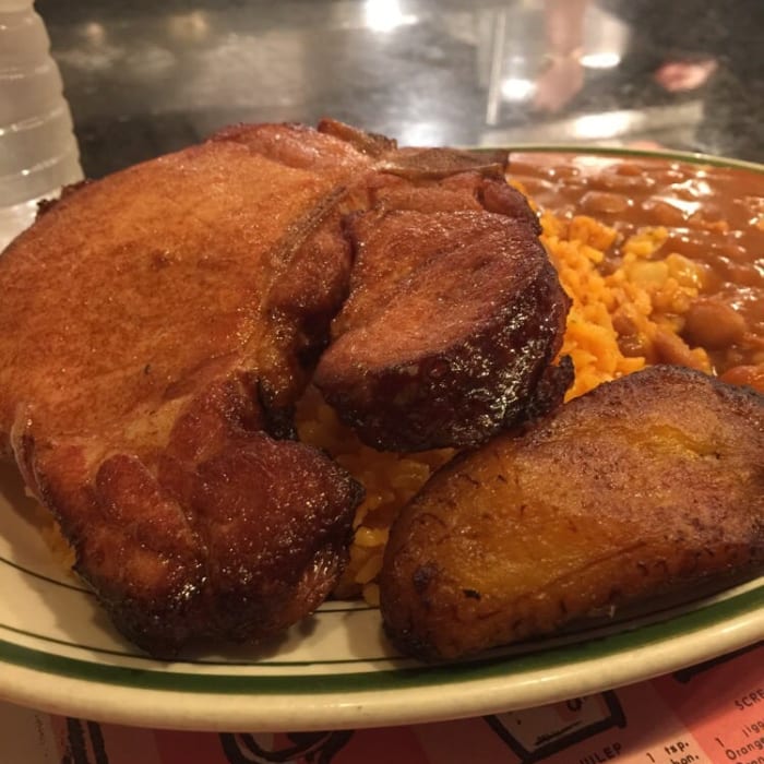 Chuletas Fritas O a La Plancha / Fried or Grilled Pork Chops Platter.