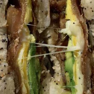 Becca Blanco Sandwich