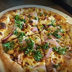 Chipotle Bee-b-q Pizza (Large).