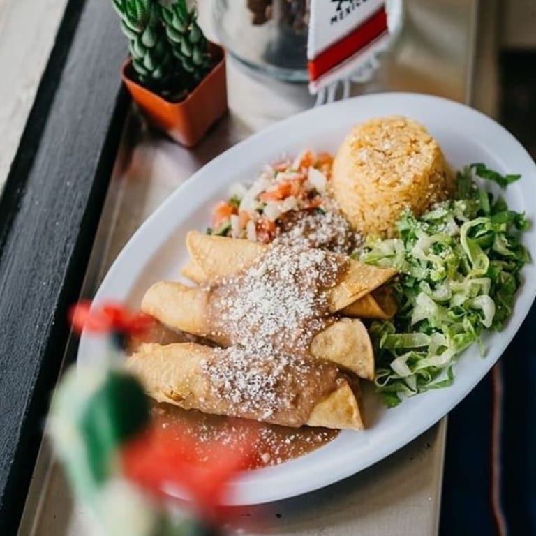 Fresh Guacamole and Mexican Favorites