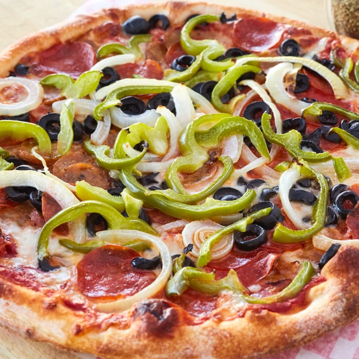 Union Pie Thin Crust 16" (8 Slices).