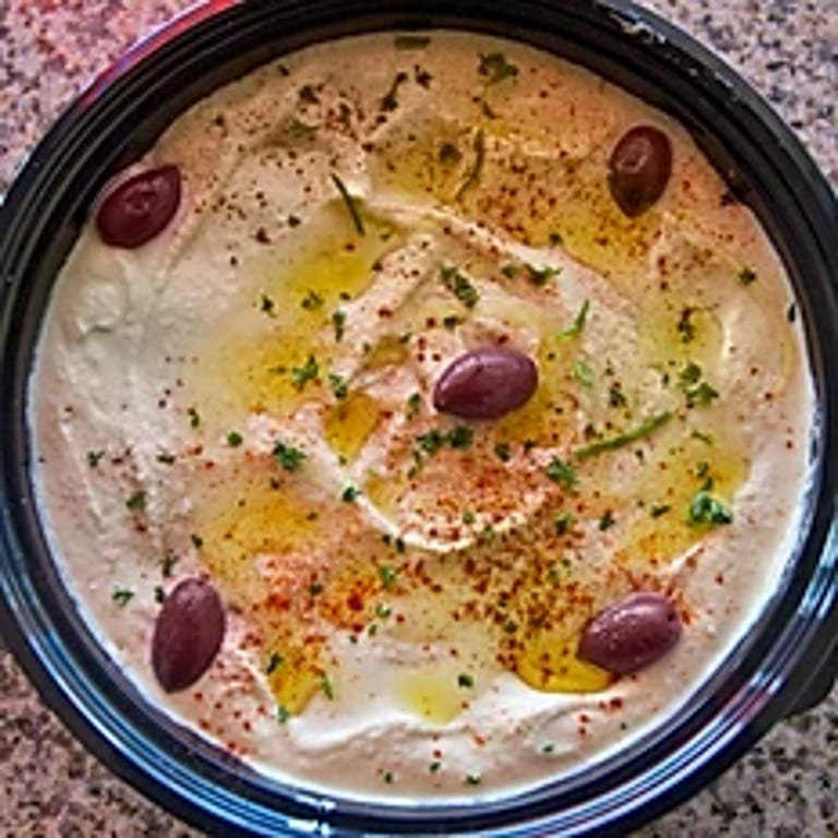Delicious Hummus and Mediterranean Favorites