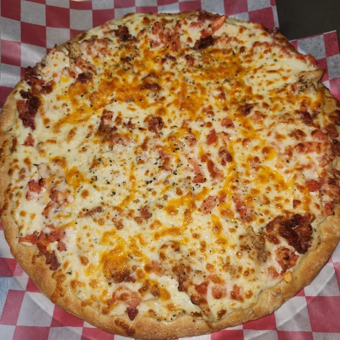 Chicken Ranch Pizza - X-Large (18 Slices).
