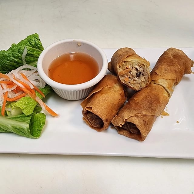 A1. Crispy Spring Rolls (Cha gio).