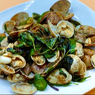 S09. Basil Clams 九層塔炒蜆.